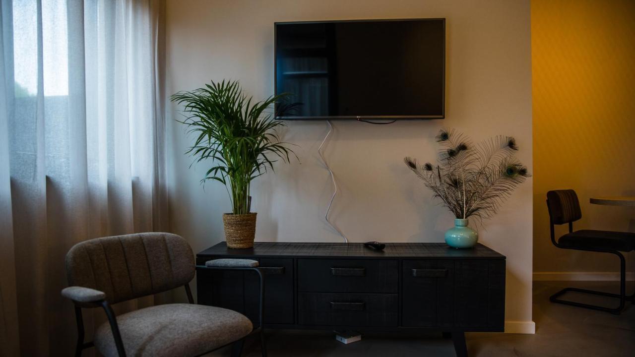Welcome In - Oranjezon - Vakantiehuizen 2 & 4 Personen Vrouwenpolder Εξωτερικό φωτογραφία